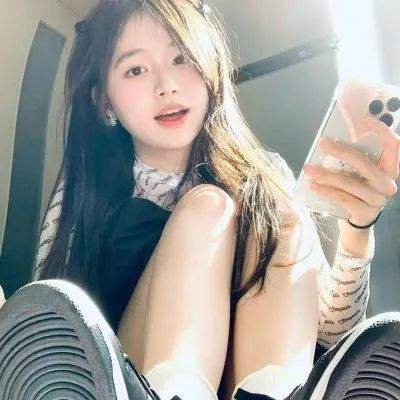 可爱宝贝清洗衣服